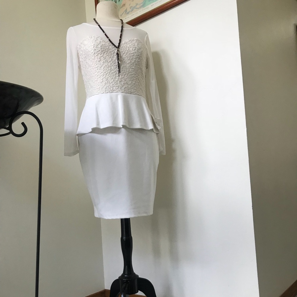 Thalía white dress M